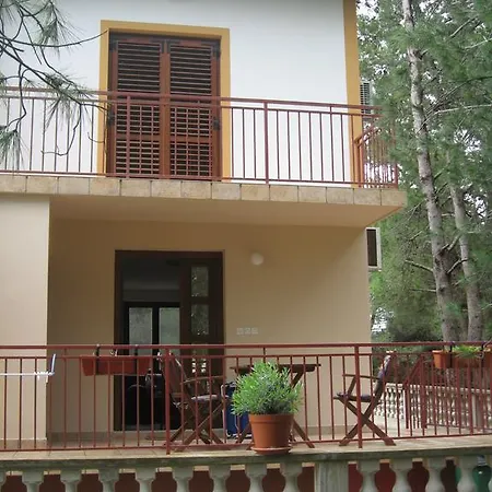 Apartment The White House Croatia